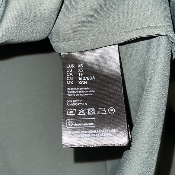 Green V-neck blouse H&M - Picture 5 of 7